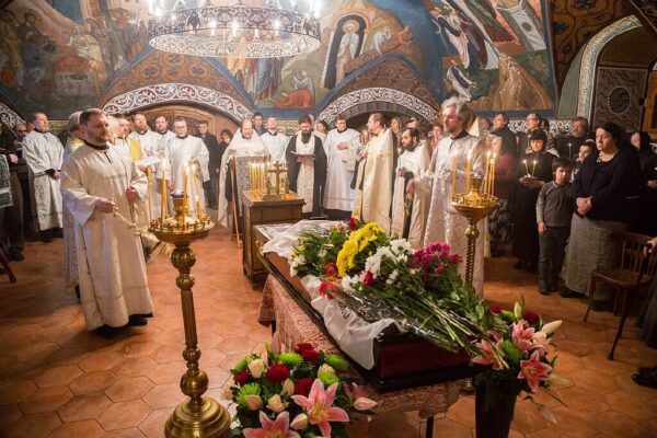 Организация отпевания в Санкт-Петербурге